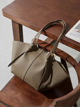 New Women's Large Capacity Cowhide Tote Fashionable Bat Wing Design Genuine Leather Handbag for Commuting Versatile Ladies Bag
