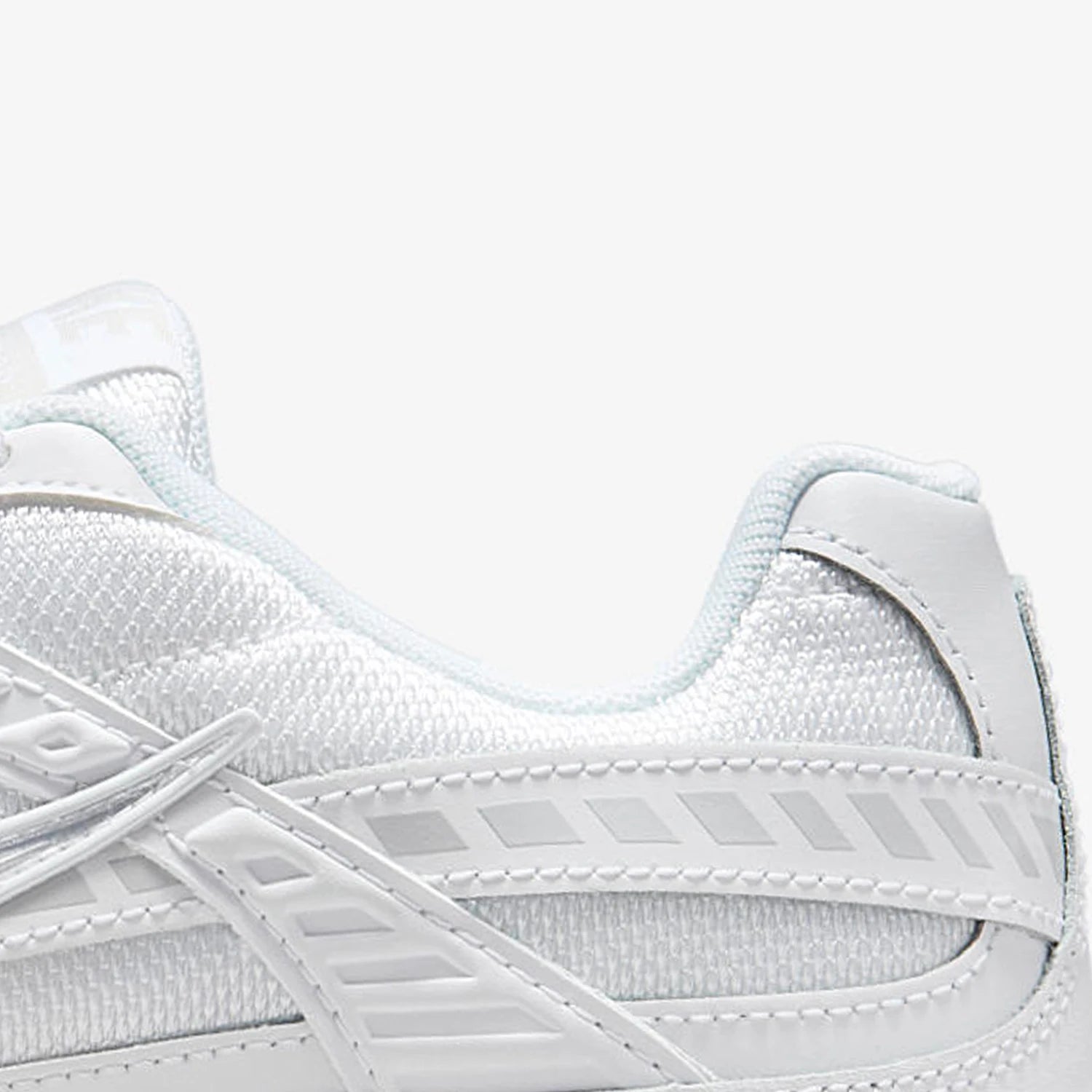 Nike FZ9020-100 Women's Lightweight Casual Sneaker