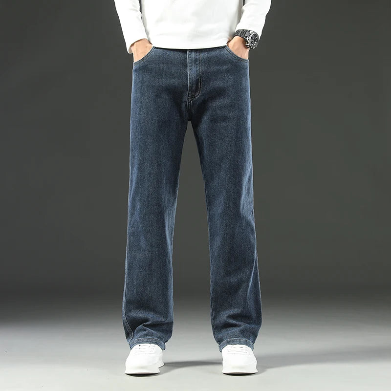 Men’s Relaxed Wide-Leg Stretch Jeans