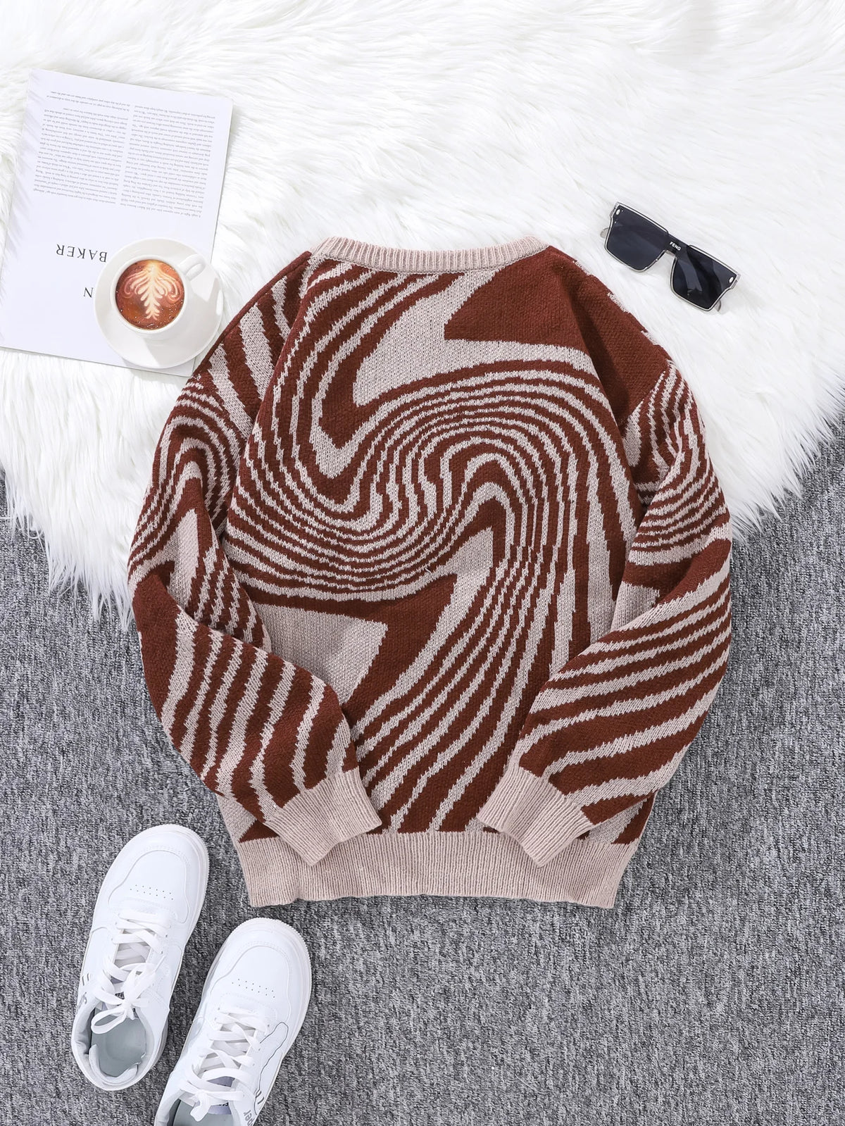 Men’s Contrast Maze Jacquard Crewneck Sweater