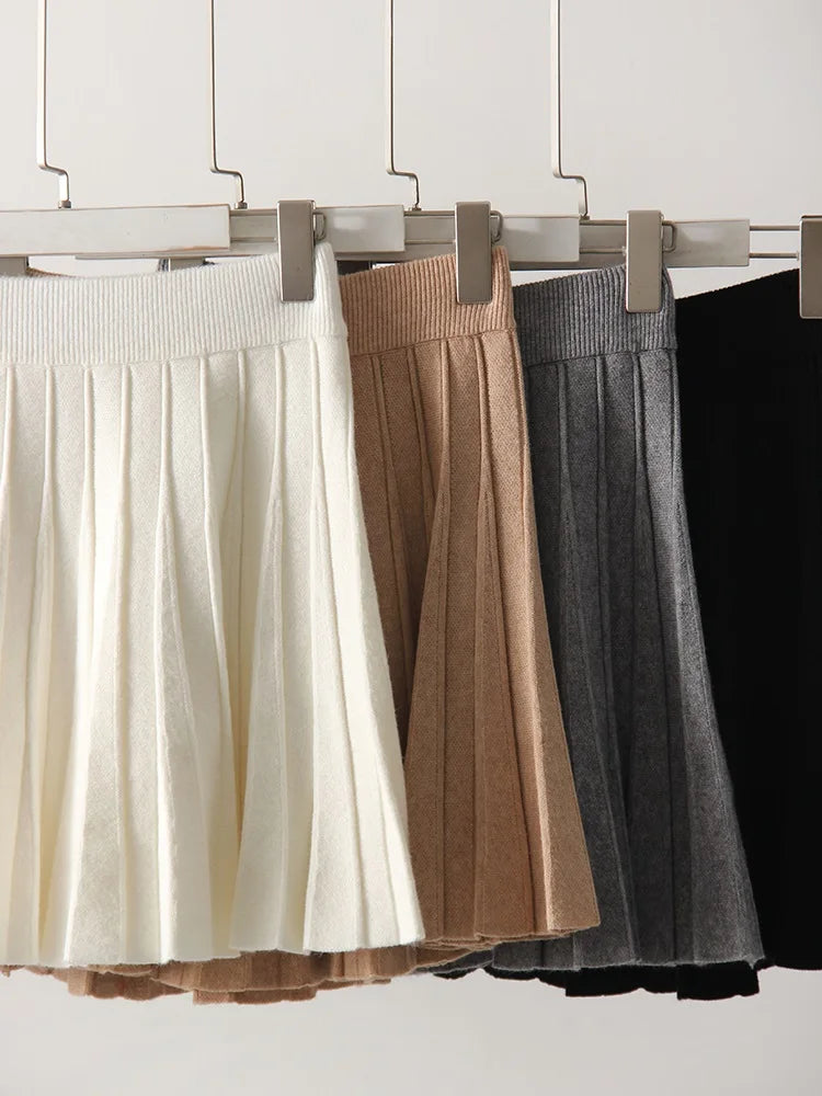 Elegant Knit Pleated Mini Skirt for Women