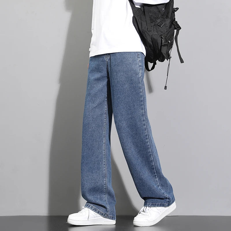 Men’s Relaxed Straight-Leg Denim Jeans