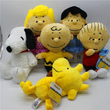 1piece 28CM high quality Cartoon Peanuts Snoopy Charlie Sally Woods Plush soft toys Snoopy dog animal dolls best Christmas gift