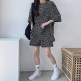 Women T-Shirt Shorts Suit Set Casual Tie Dye Loose tshirt and wide leg middle shorts with pockets female Soft Summer Shorts Sets