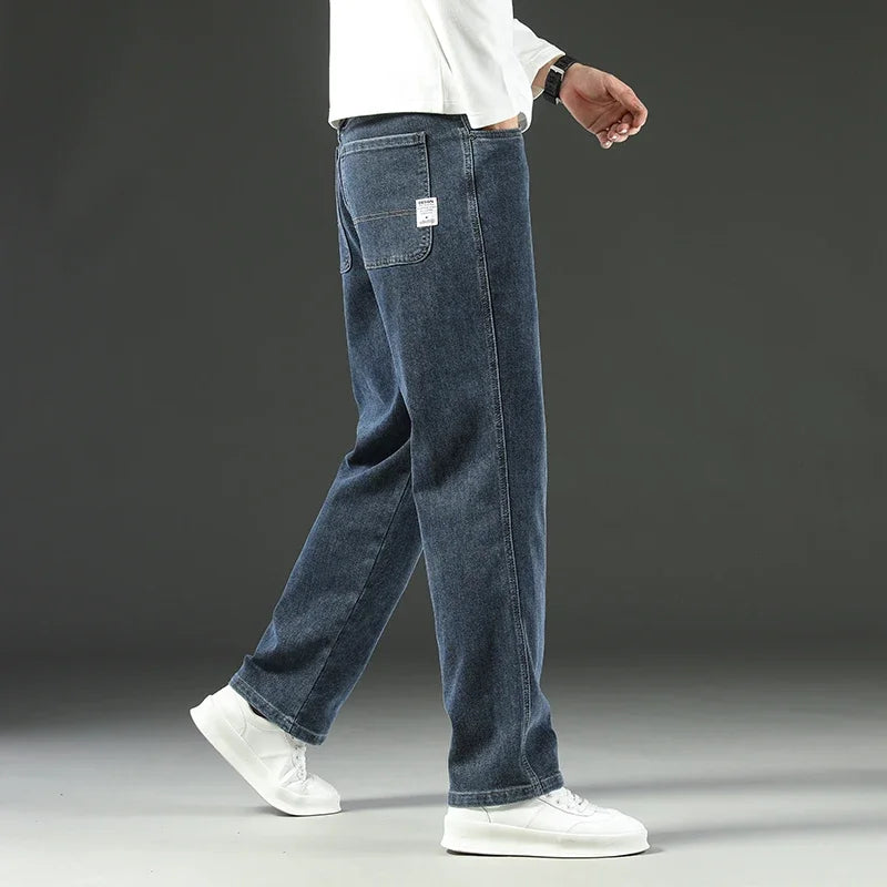 Men’s Relaxed Straight-Leg Stretch Jeans
