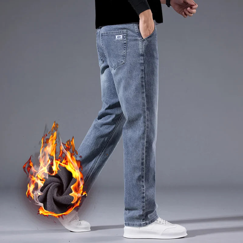 Men's Fleece-Lined Straight-Leg Stretch Jeans