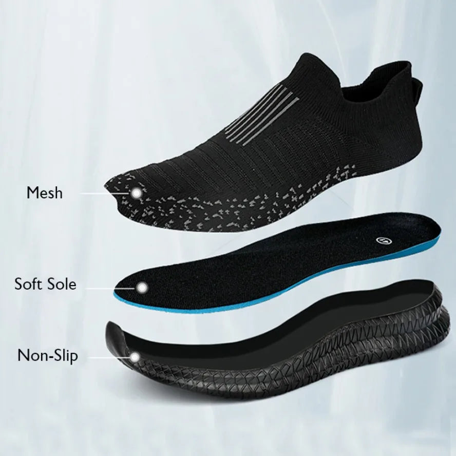 2026 Breathable Men Casual Shoes Lightweight Outdoor Male Walking Shoes Anti-slip Men's Sneakers Slip on Flats Vulcanized Shoes
