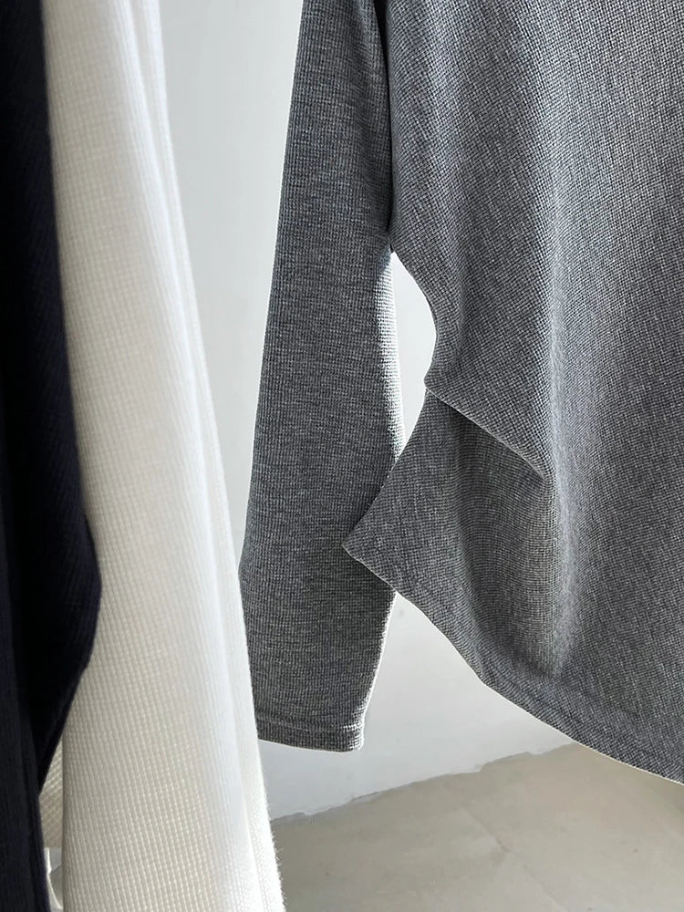 Women's Pleated Relaxed-Fit Sweatshirt