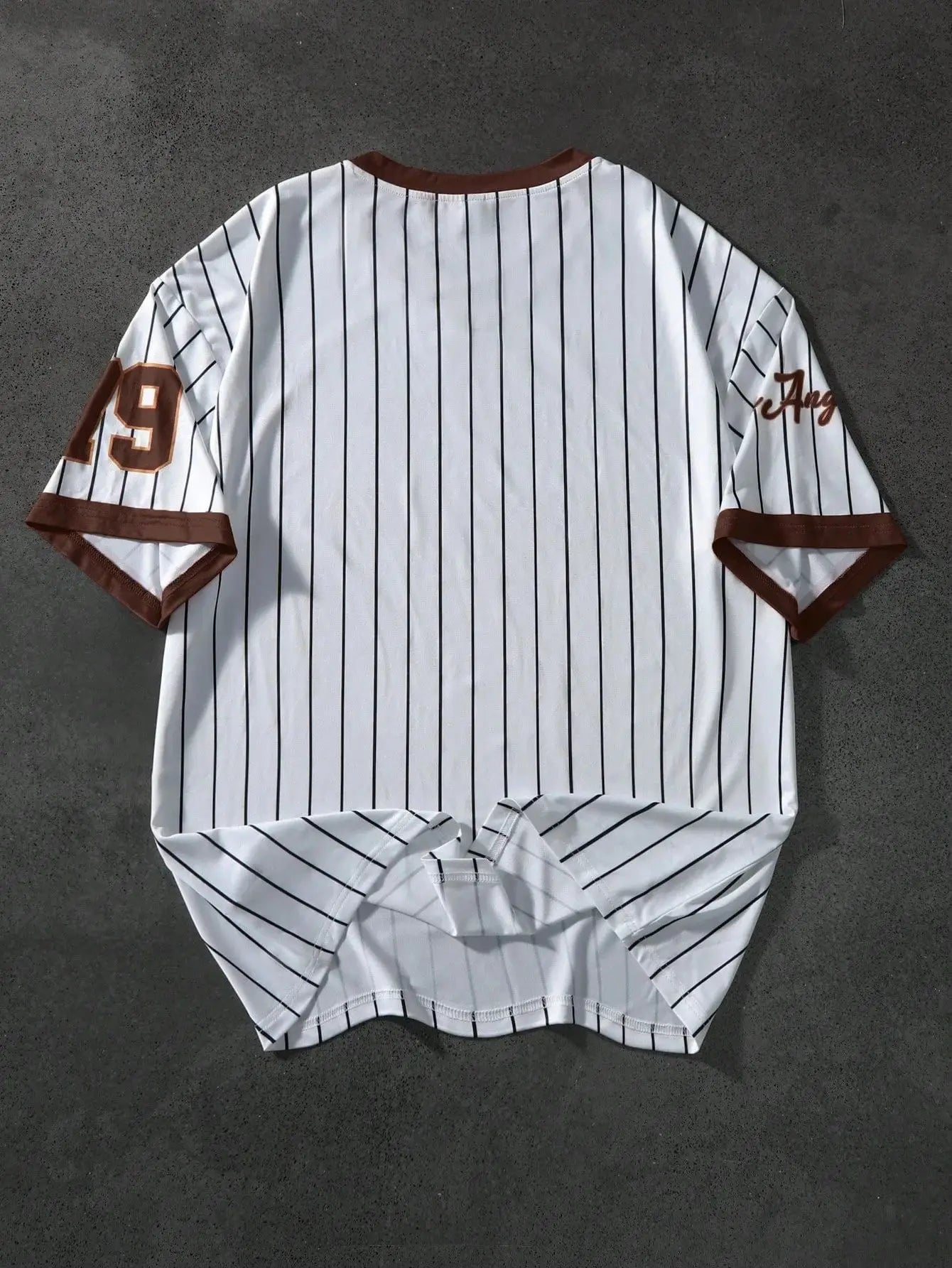 Retro Baseball Men's V-Neck Graphic Tee