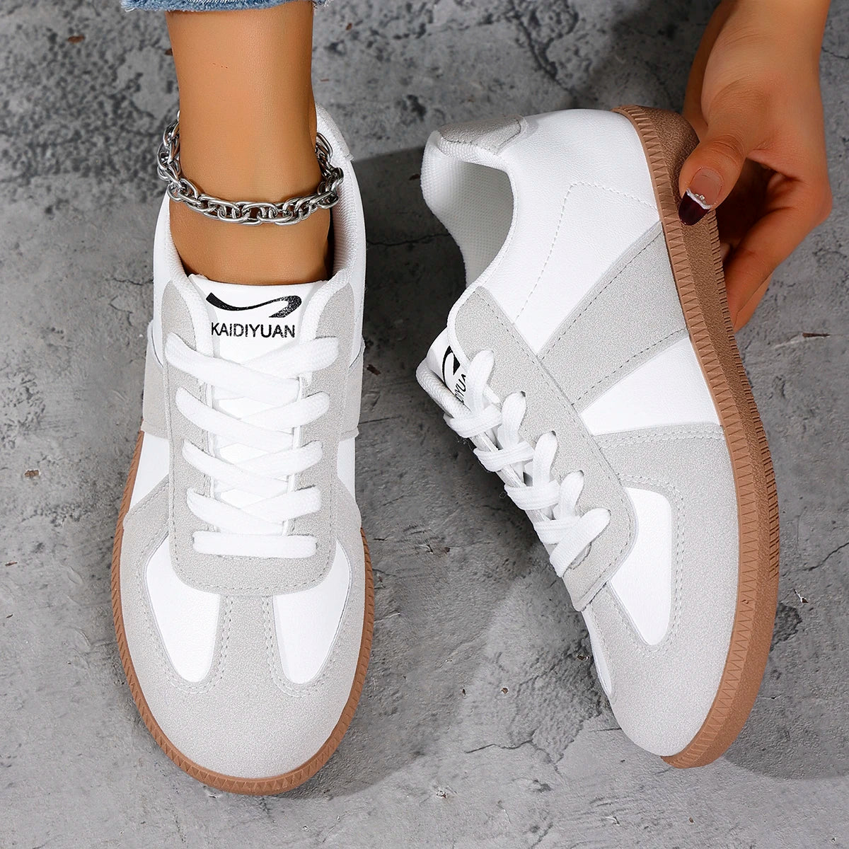 2026 Fashion Leather Women's Casual Sneakers Breathable Woman Vulcanize Sport Walking Running Platform Flats Shoes 644