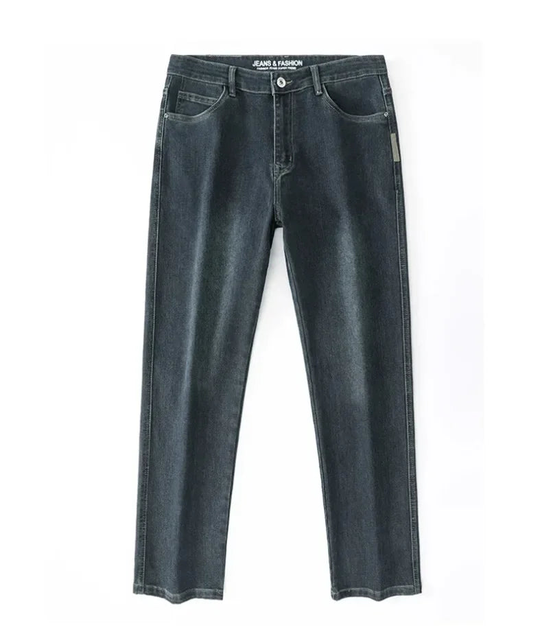 Men’s Relaxed Straight-Leg Stretch Jeans