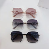 2025 New Fashion Metal Square Polarized Sun Glasses Women Luxury Diamond UV400 Sunglasses Ladies Oversized Eyewears Gafas De Sol