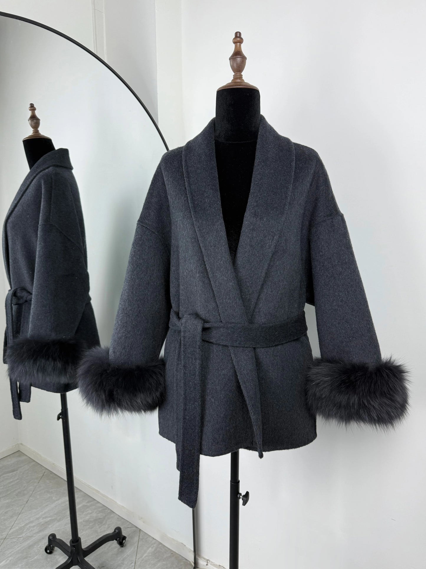 Elegant Fox Fur & Double-Sided Wool Coat