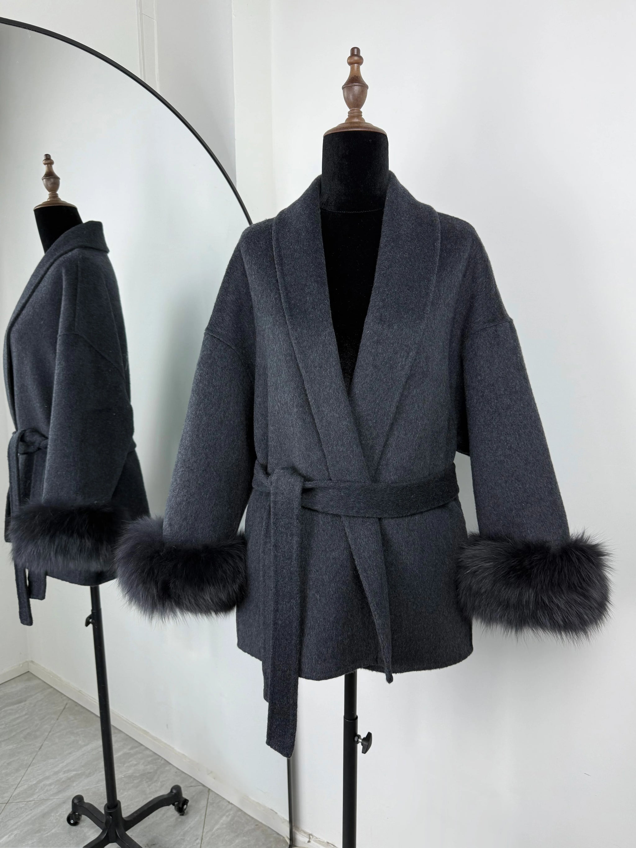 Elegant Fox Fur & Double-Sided Wool Coat