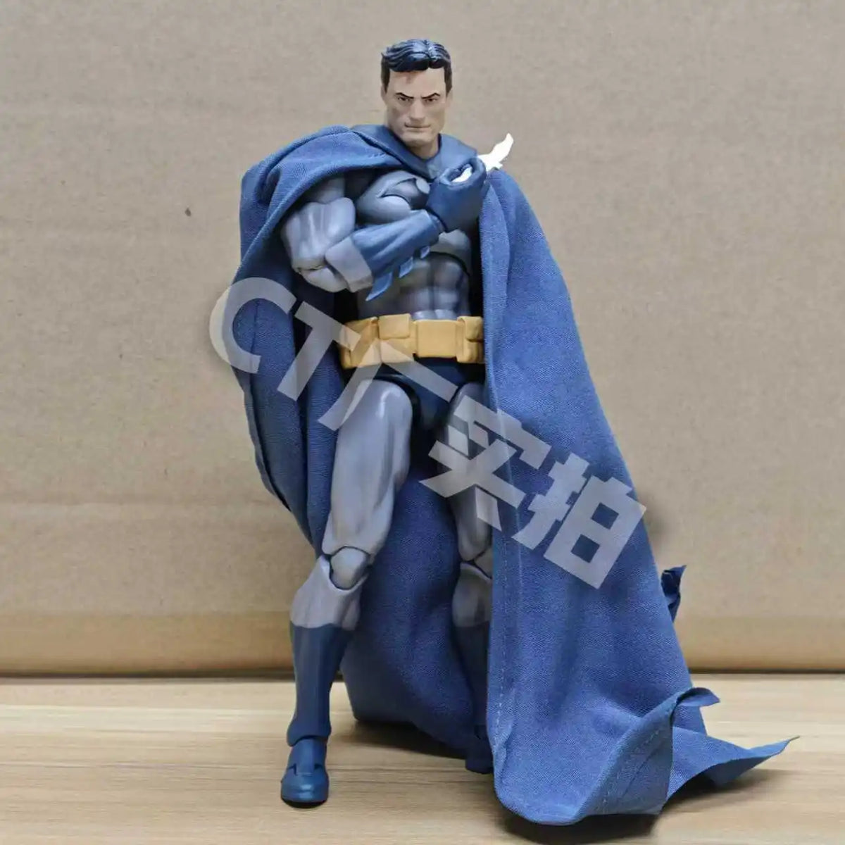 Batman Hush PVC Collectible Action Figure