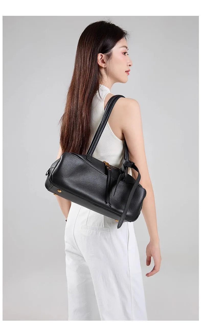 High Version Genuine Leather Pillow Bag for Women 2026 New All-Match Large Capacity First Layer Cowhide Bowling Bag for Women