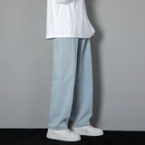 Men’s Relaxed Straight-Leg Denim Jeans