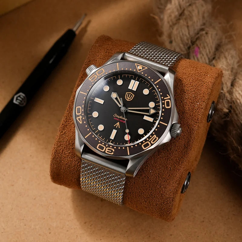 Watchdives WD007Q Luxury Titanium Watch 007 NTTD VH31 Sweep Quartz Wristwatches AR Sapphire 200M Waterproof 42Mm Vintage Watches