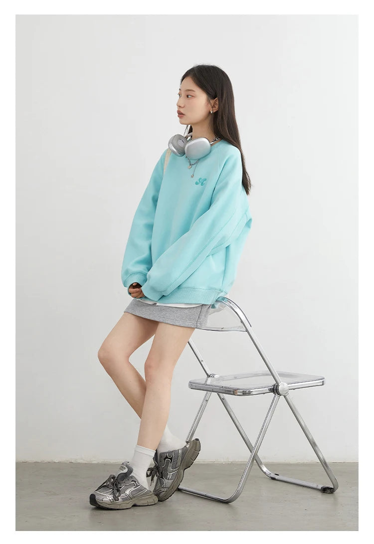 Women's Embroidered Raglan Sweatshirt