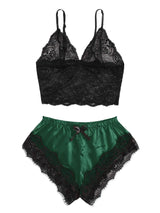 Women’s Plus Size Lace 2-Piece Pajama Set