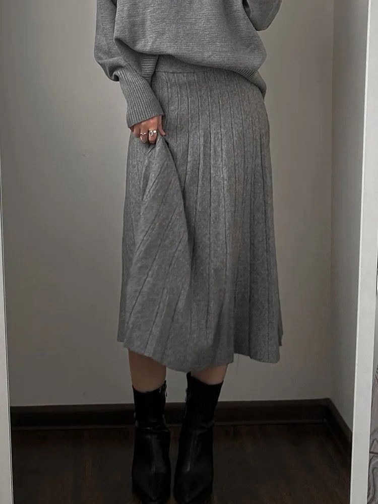 Elegant Knit Pleated Mini Skirt for Women