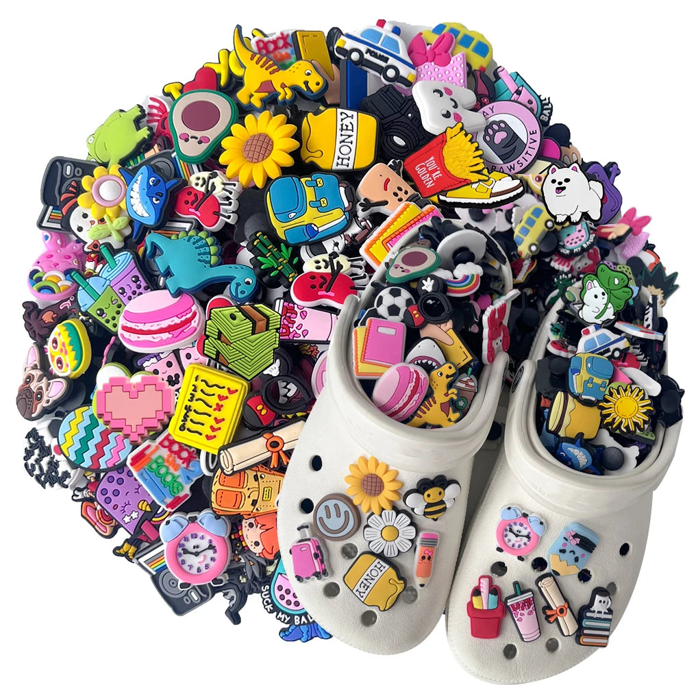30-200PCS Random Cartoon Shoe Charms For Bubble Slides Clogs Sandals Crocs, Shoes Decrations Accessories Buckle For Friend Gifts