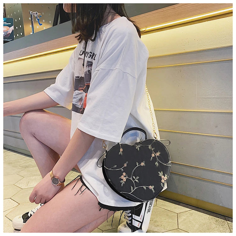 Female Sweet Lace Heart Round Handbags High Quality PU Leather Cross Body Bags for Women Small Fresh Flower Chain Shoulder Bags