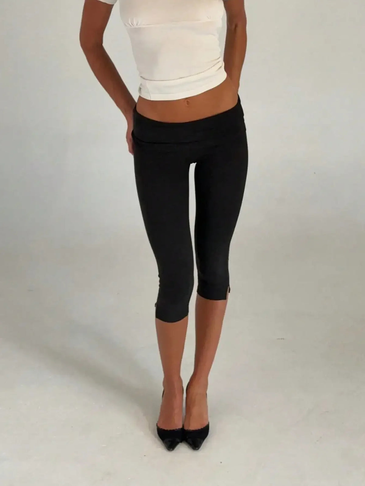 Women's Y2K Low-Rise Capri Leggings | Fold-Over Waistband
