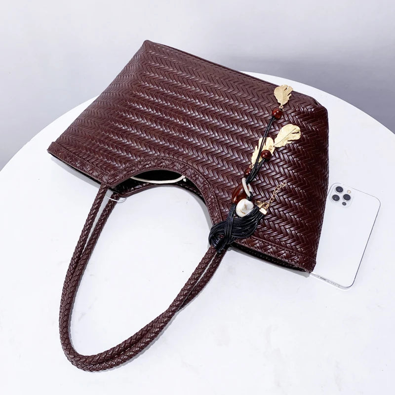Imitation Braided Embossment Tote Bag For Women Luxury Designer Handbag 2025 New In Vintage With Inner Pocket Underarm Shoulder