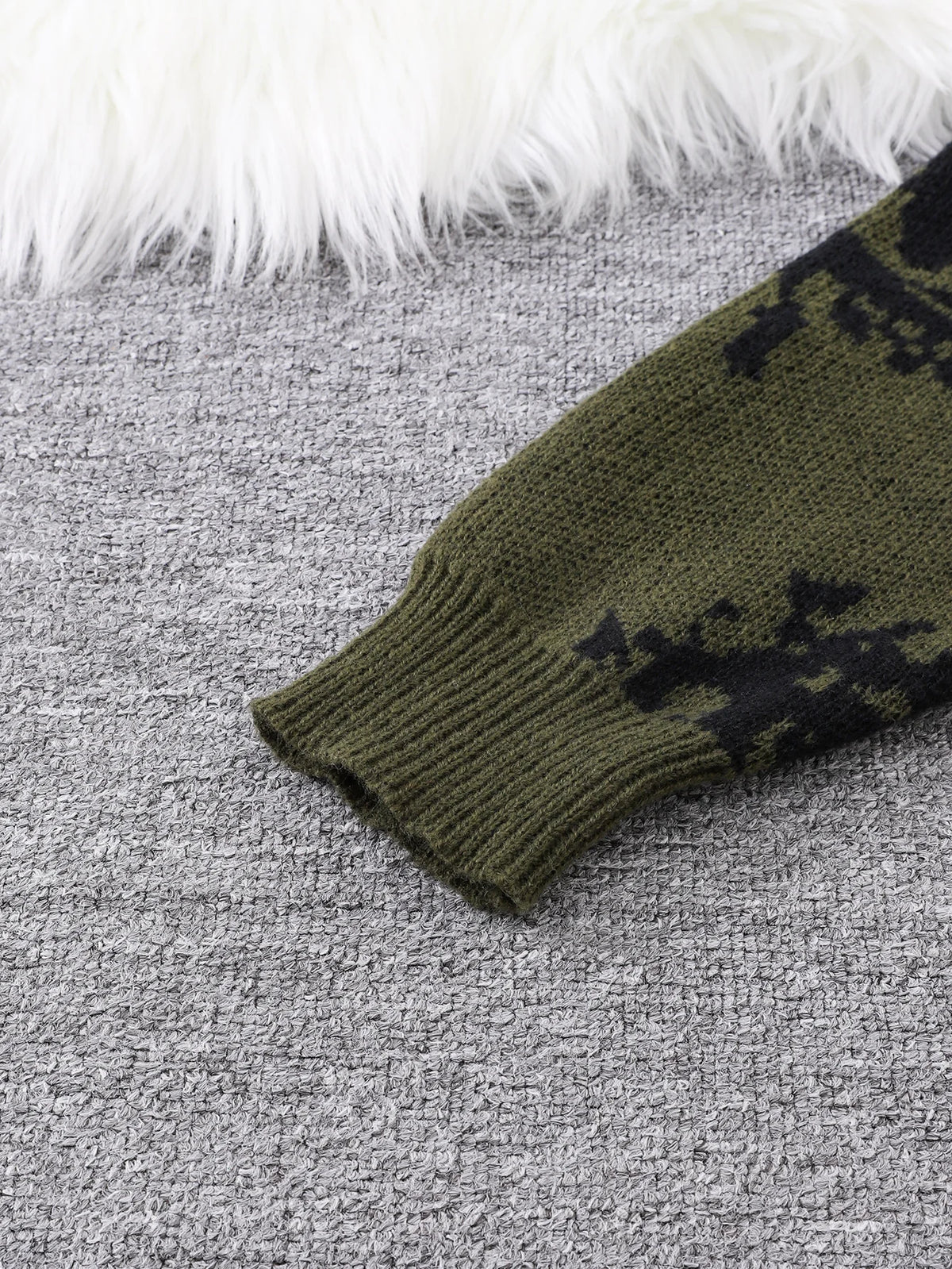 Men's Abstract Eye Jacquard Knit Sweater