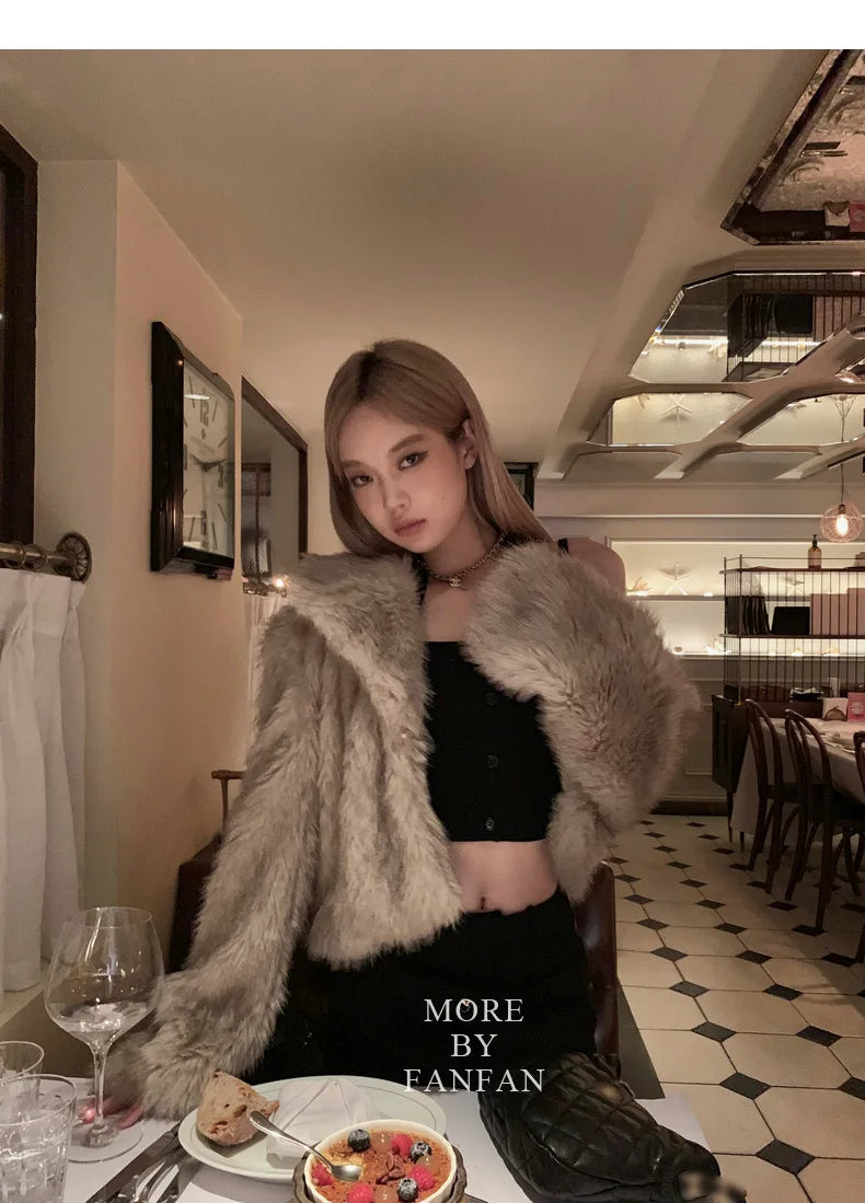 Women's Faux Fur Winter Jacket with Pockets