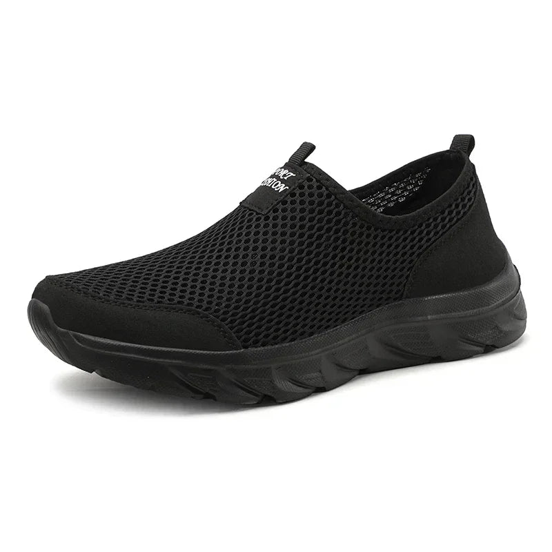New Running Shoes for Men Breathable Sports Shoes Light Weight Fashion Summer Mesh Breathable Sneakers for Men Plus Size 38-47
