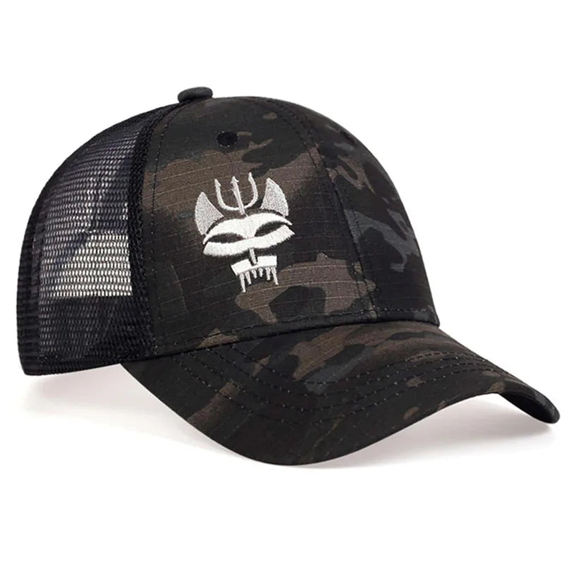 Unisex Wolf Embroidered Adjustable Baseball Cap