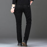 Men’s Classic Straight-Leg Stretch Jeans