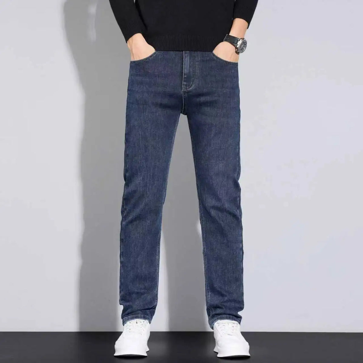 Men’s Classic Straight-Leg Stretch Jeans