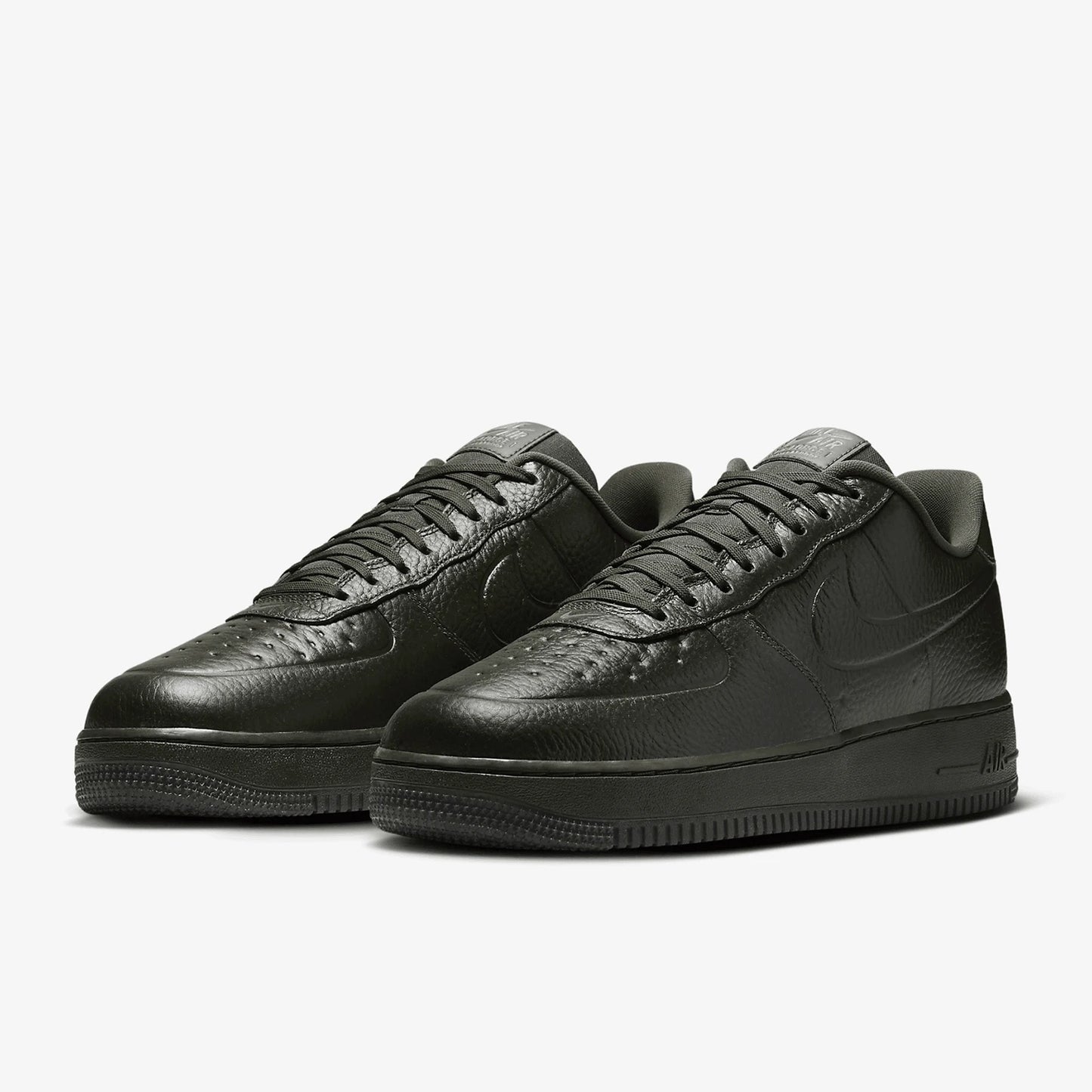 Nike FB8875-301 Men's Lightweight Classic Sneaker