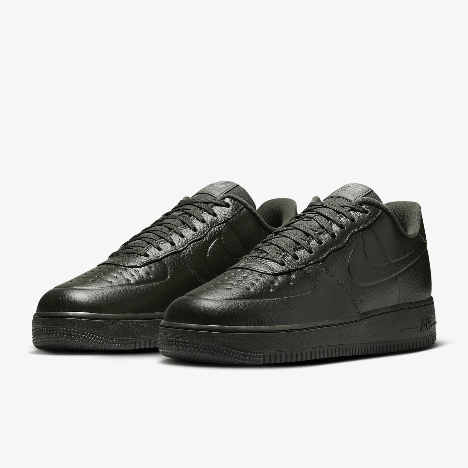 Nike FB8875-301 Men's Lightweight Classic Sneaker