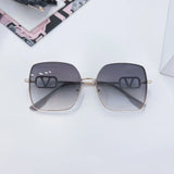 2025 New Fashion Metal Square Polarized Sun Glasses Women Luxury Diamond UV400 Sunglasses Ladies Oversized Eyewears Gafas De Sol