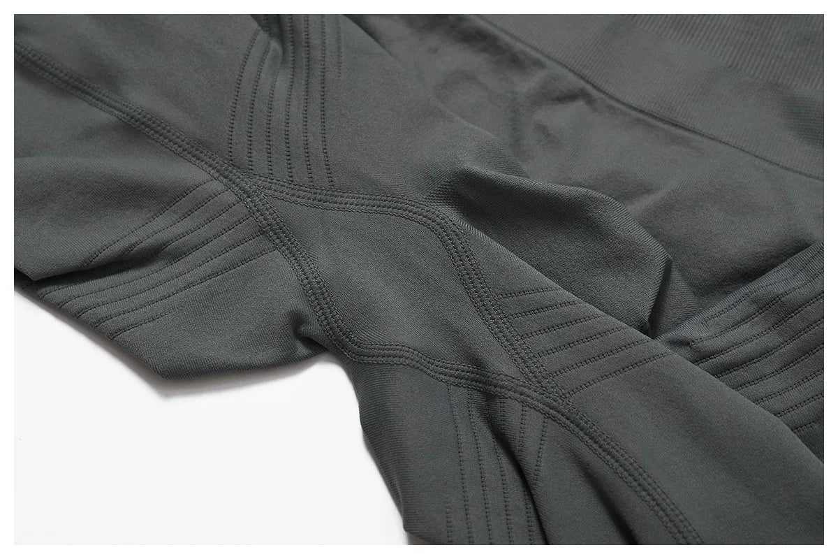Performance Quarter-Zip Crop Top