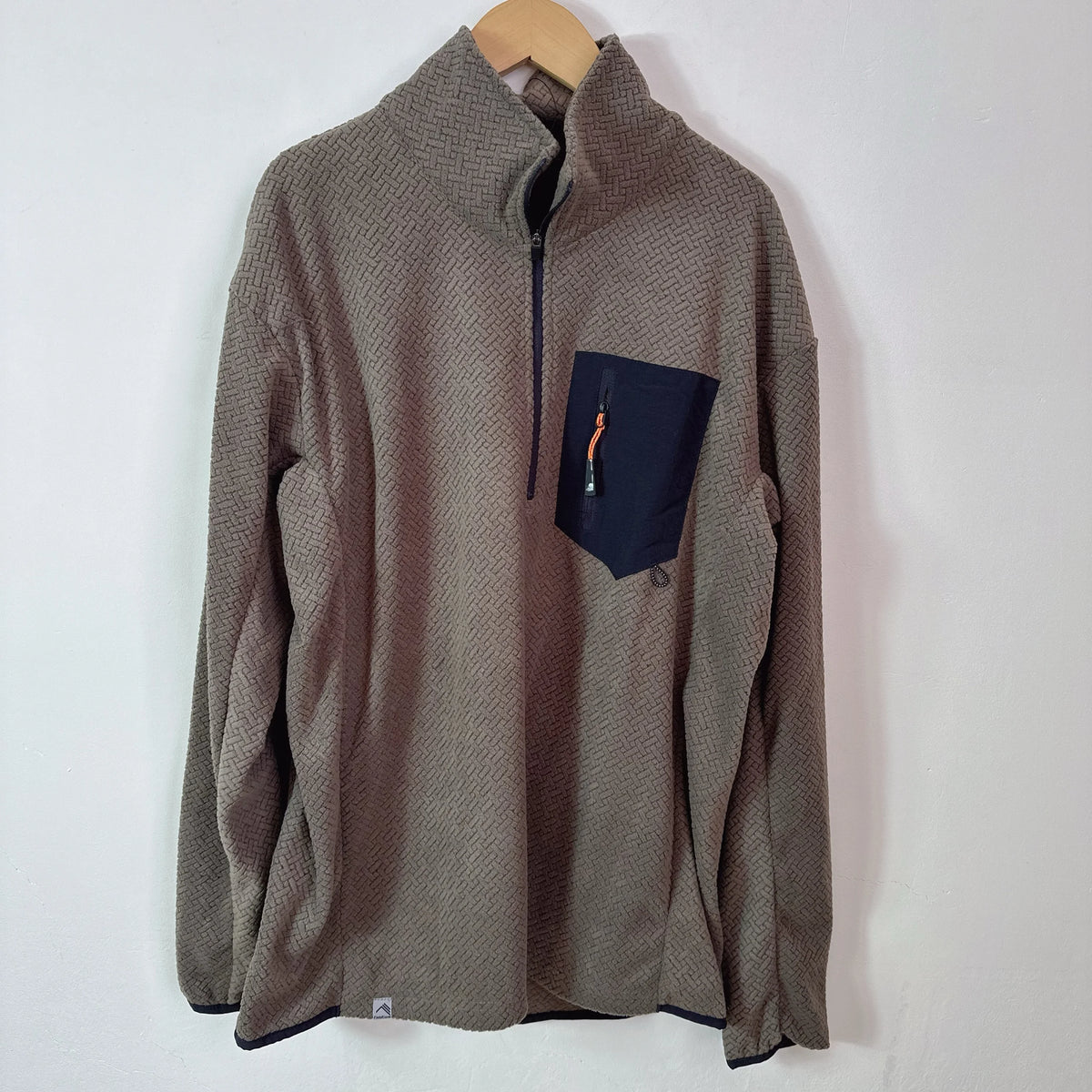 Original Men's Sporty Casual Hoodie Polyester Fiber Youth Trend Autumn Warm round Neck Chest Pocket No Button Men's Sweatshirt