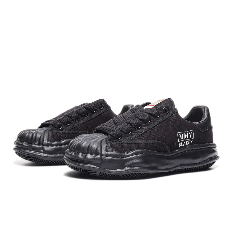Unisex Thick Sole Board Sneakers — Breathable Lace-Up Casual Walking Shoes