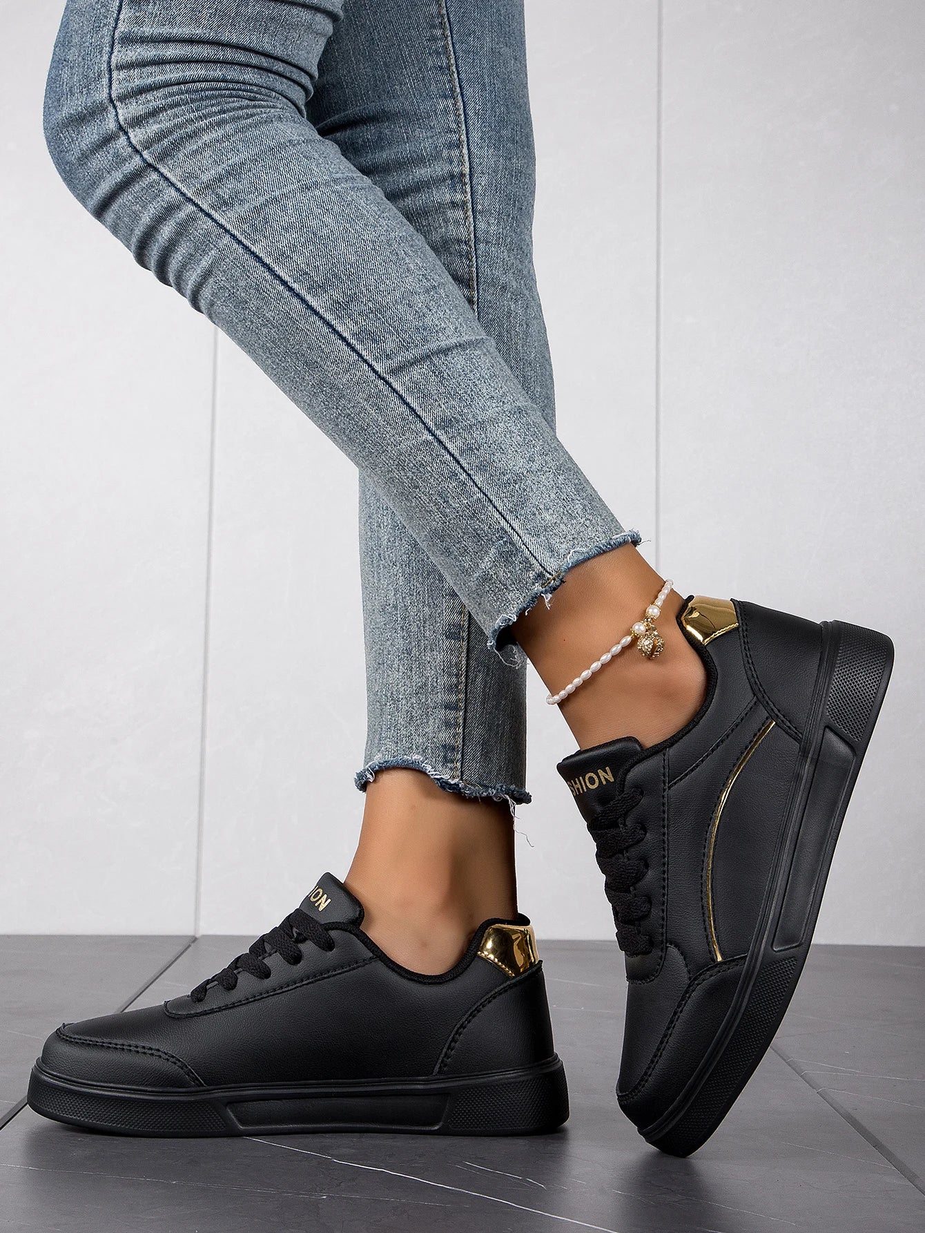 Baasploa Women’s Leather Platform Sneakers