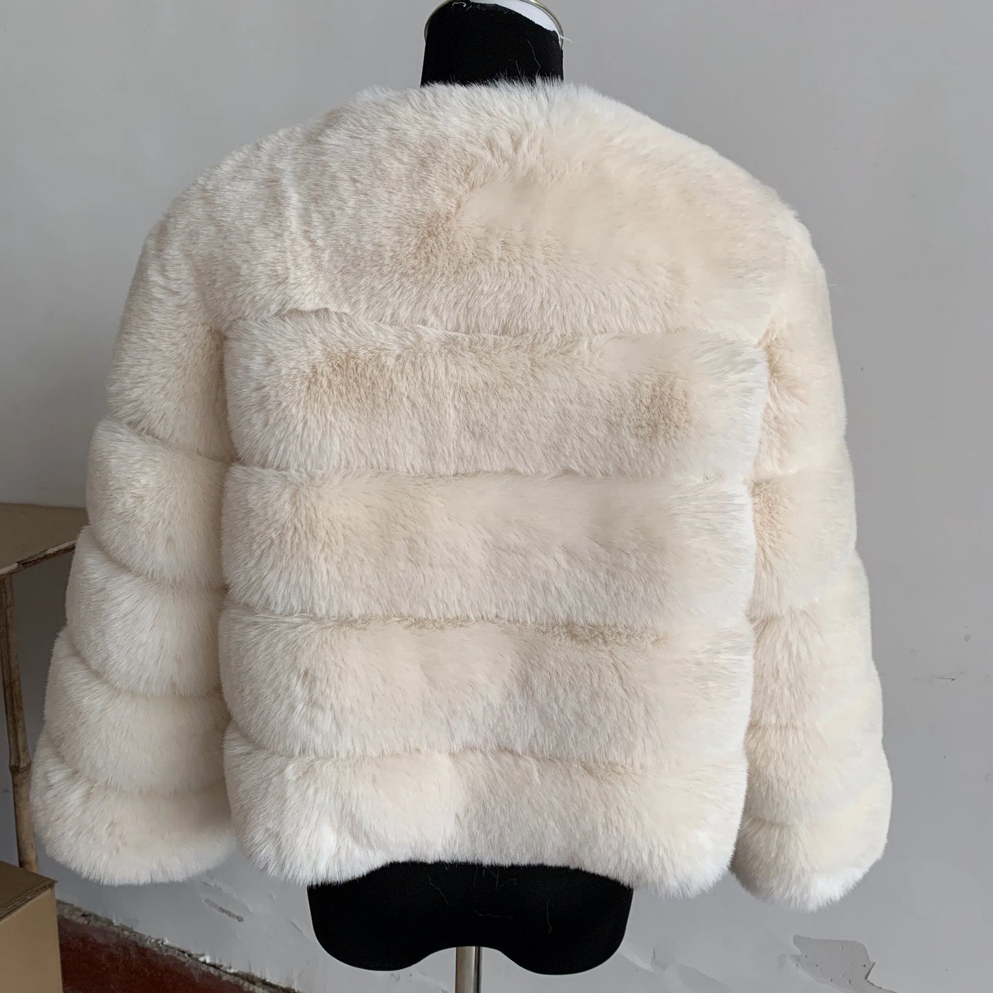 Elegant Winter Faux Fox Fur Crop Jacket