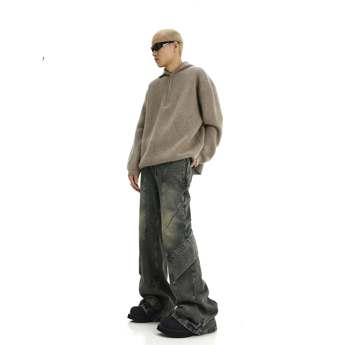 Men’s Relaxed Wide-Leg Denim Jeans