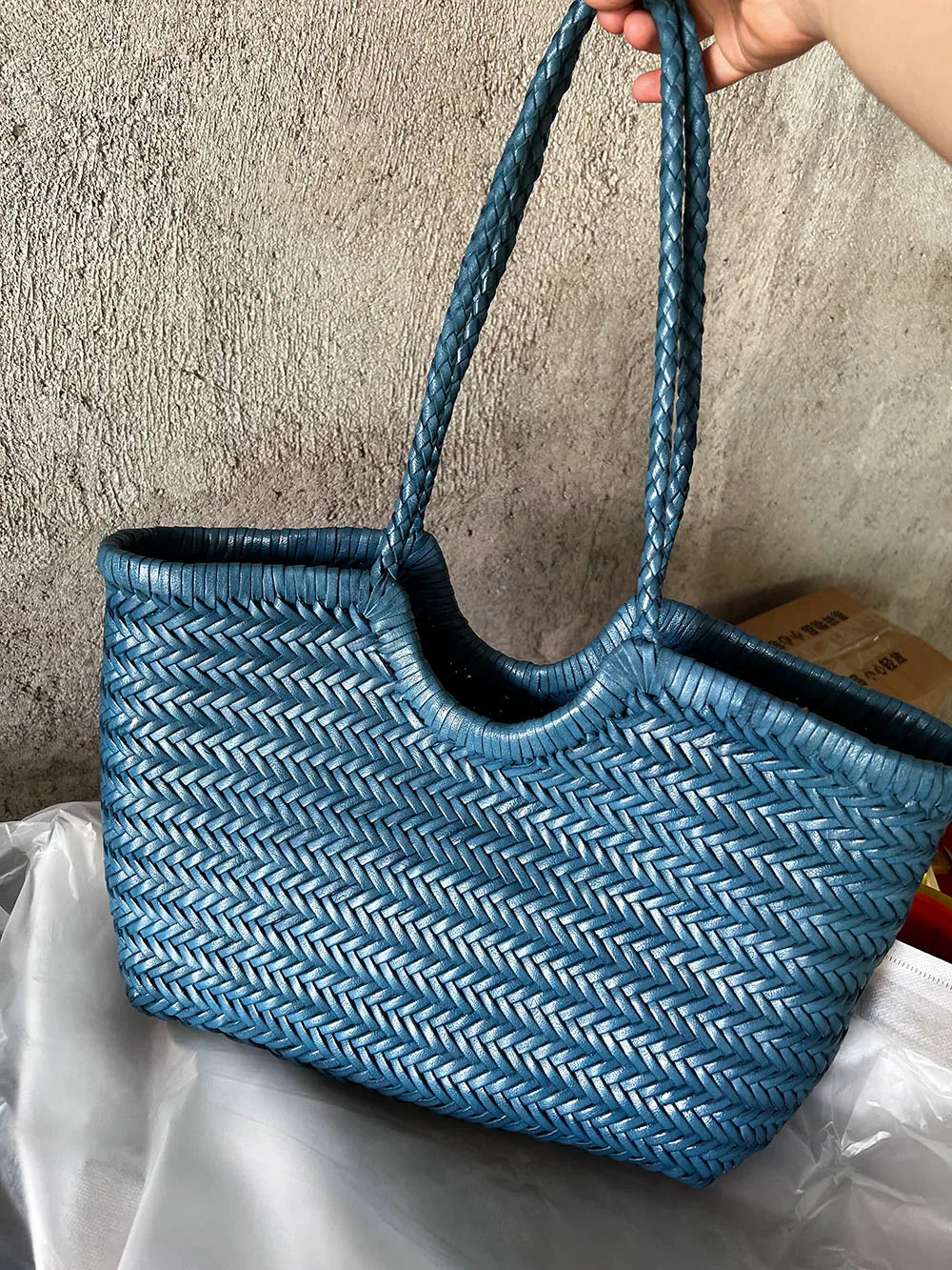 100% Natural Cowhide Weave Handbags Fashion Small Manual Hand Made Ladies Woven Handbag Exquisite Tote Dating Shopping Bags