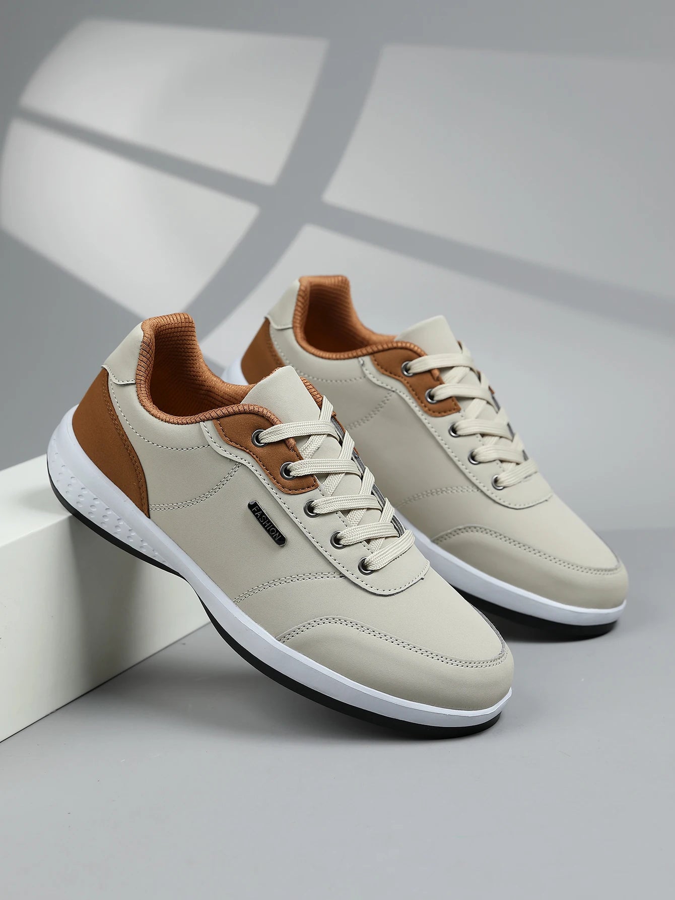 2026 New Walking Sports Shoes Leather Waterproof Casual Sports Shoes Non-slip Shock Absorption Running Shoes Men's Tennis Shoes