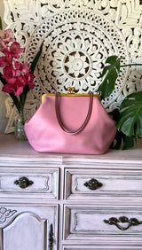 LOST IN VINTAGE Artificial Leather Soild Bag Large Balls Kiss-lock Large Big Clutch Handbag Proudly Carried In Hand 35x30x20cm