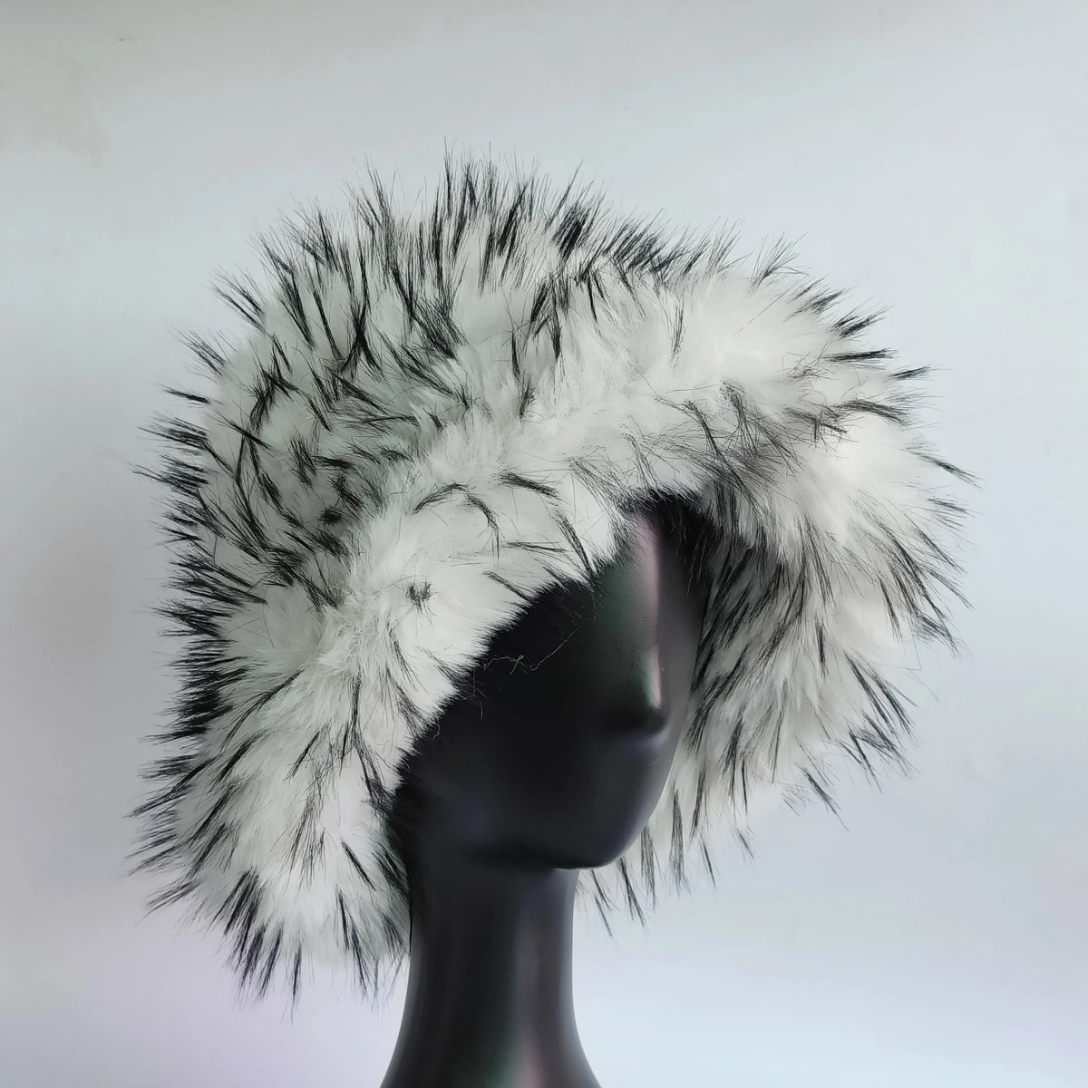 Luxurious leopard print faux fur bucket hat Warm Thickened hat women Cozy Fashionable Winter Gift Fishermen Hats Fluffy Snow cap