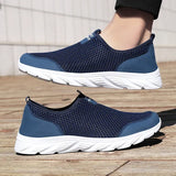 New Running Shoes for Men Breathable Sports Shoes Light Weight Fashion Summer Mesh Breathable Sneakers for Men Plus Size 38-47