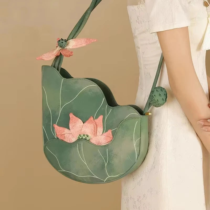 Chinese Style Shoulder Bag Women Exquisite Floral Embroidery Original Designer Handbag 2025 New In Elegant Fashion Female Bags